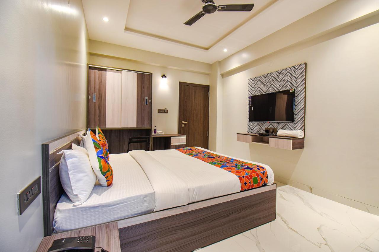 Fabhotel Gaurav Galaxy Pune Exterior foto
